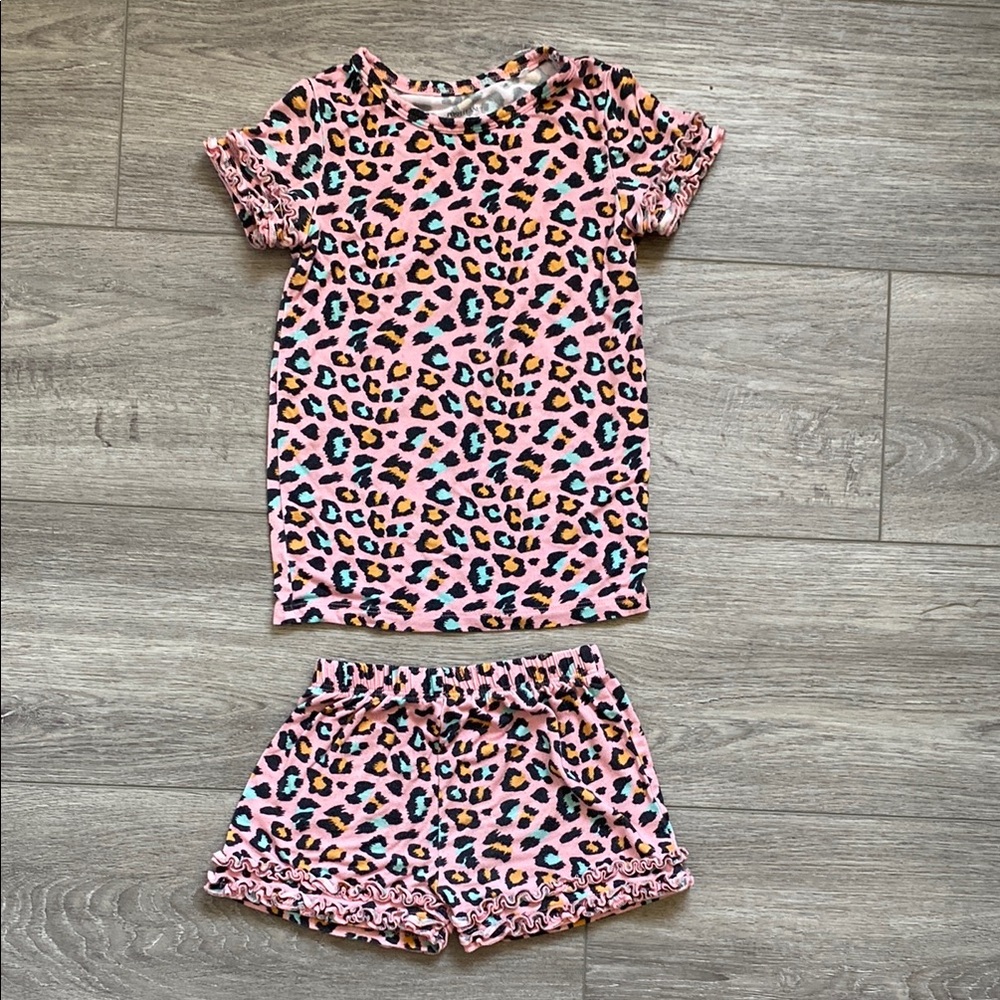 Posh Peanut Pink&Black Leopard Pajama Size 2T